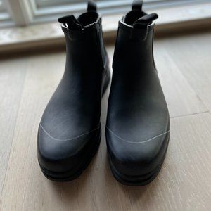 Everlane rain booties (size 9)